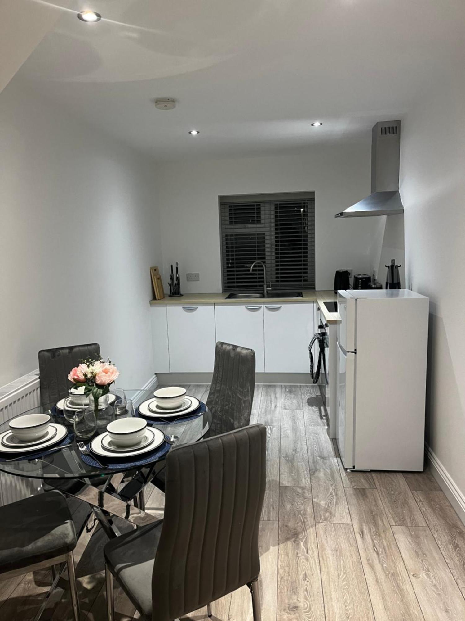 Newly Built One Bedroom Flat In Kidlington, Oxfordshire Extérieur photo